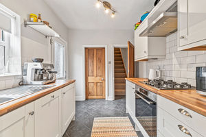 Kitchen- click for photo gallery